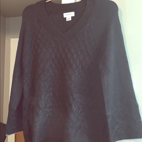 Liz Claiborne Sweaters - Liz Claiborne black bell-sleeved texture sweater!